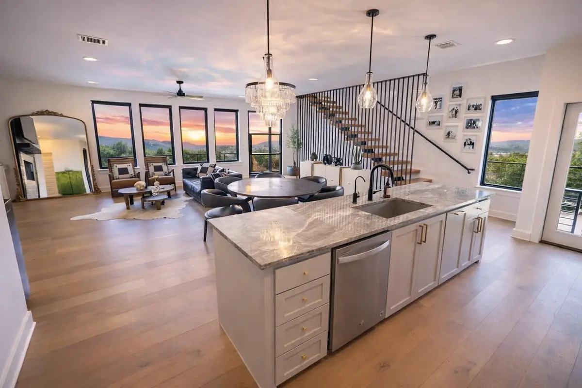 8501 Bronco Ln, Lago Vista, TX 78645 - #1