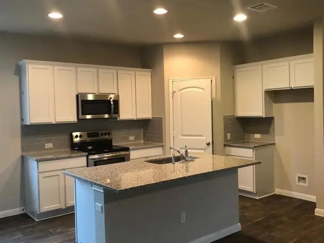 221 Naset Dr, Georgetown, TX 78626 - #2