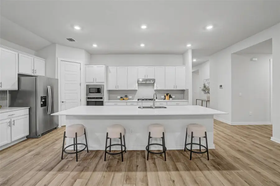 421 Abruzzi St, Leander, TX 78641 - #2