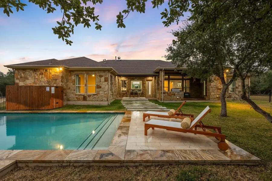 812 Jennings Branch Rd, Georgetown, TX 78633 - Image #2