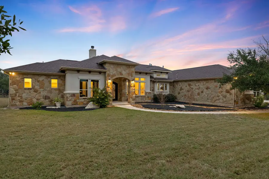 812 Jennings Branch Rd, Georgetown, TX 78633 - Image #3