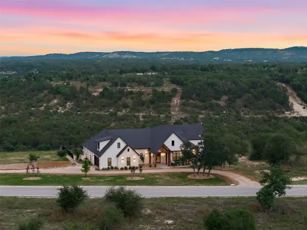 598 Lookout Mountain Rd, Johnson City, TX 78636