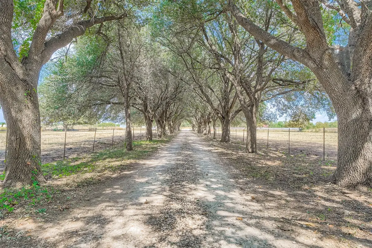 10026 Fm 1660, Hutto, TX 78634 - #1