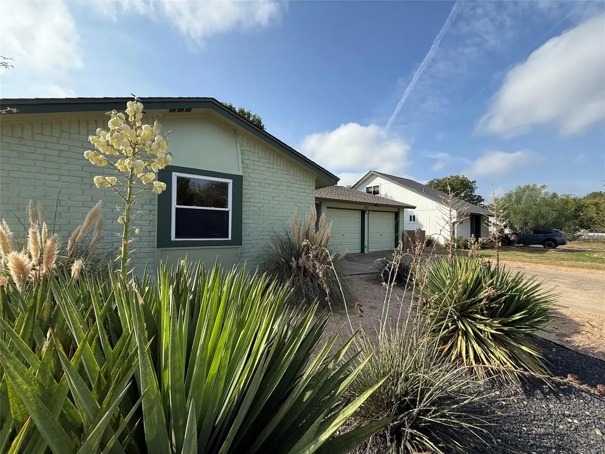 411 Buckboard Blvd, Round Rock, TX 78681 - #1