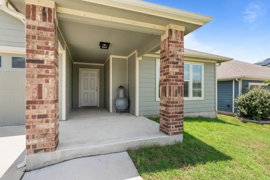 111 Denton Dr, Hutto, TX 78634 - #2