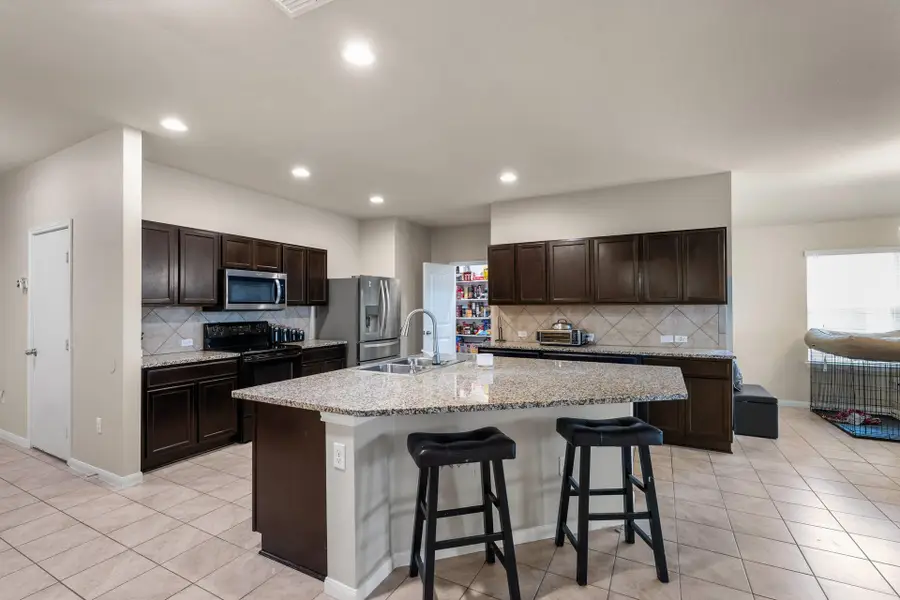 111 Denton Dr, Hutto, TX 78634 - #3
