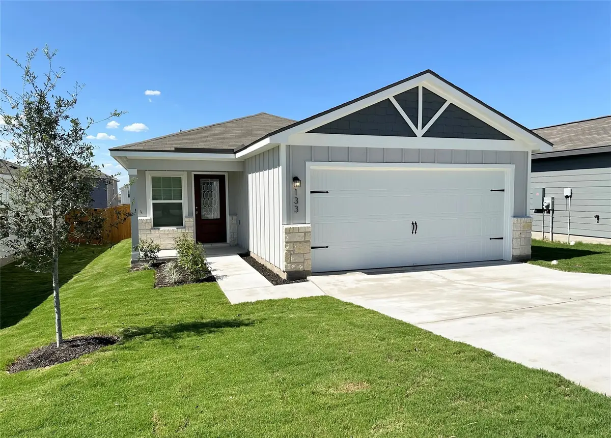 133 Captain Dooley Ln, Jarrell, TX 76537 - #1