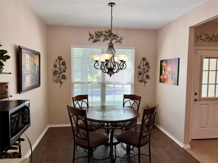 605 Farm Hill Dr, Georgetown, TX 78633 - #2