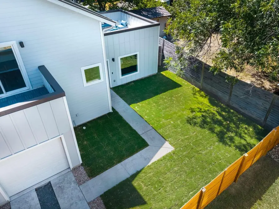 917 Vargas Rd #B, Austin, TX 78741 - #3