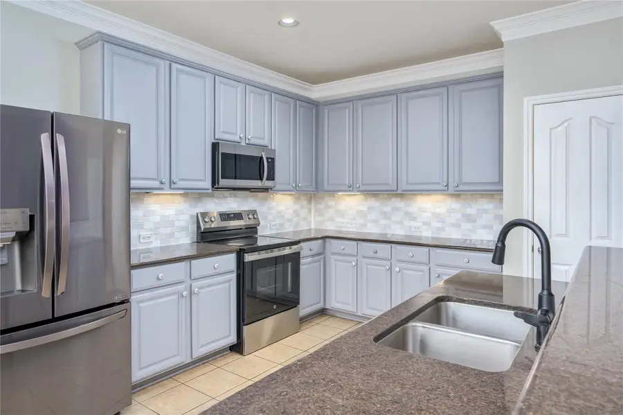 22121 Rose Grass Ln, Spicewood, TX 78669 - #3