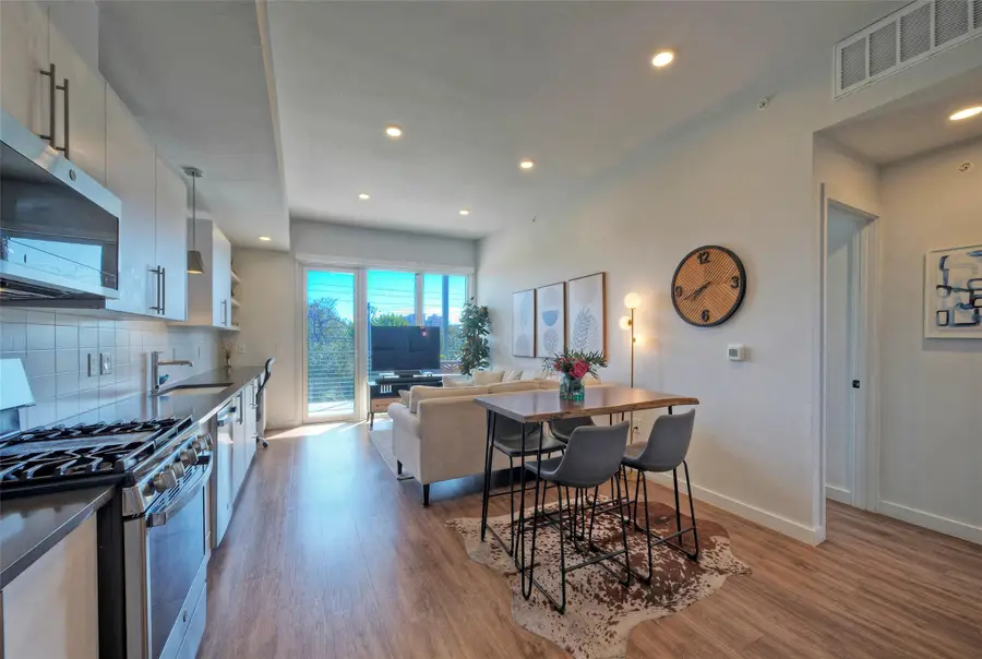 4004 Banister Ln #207, Austin, TX 78704 - Image #2