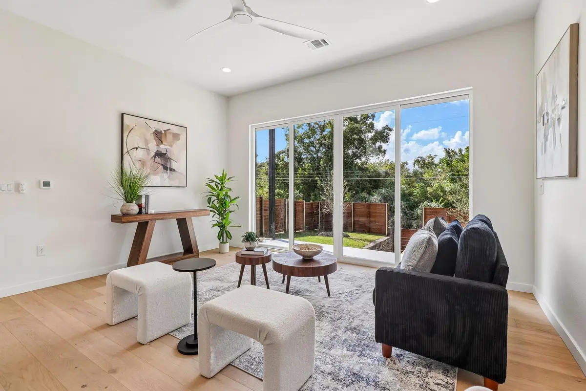 5610 Hudson St #1, Austin, TX 78721 - #1