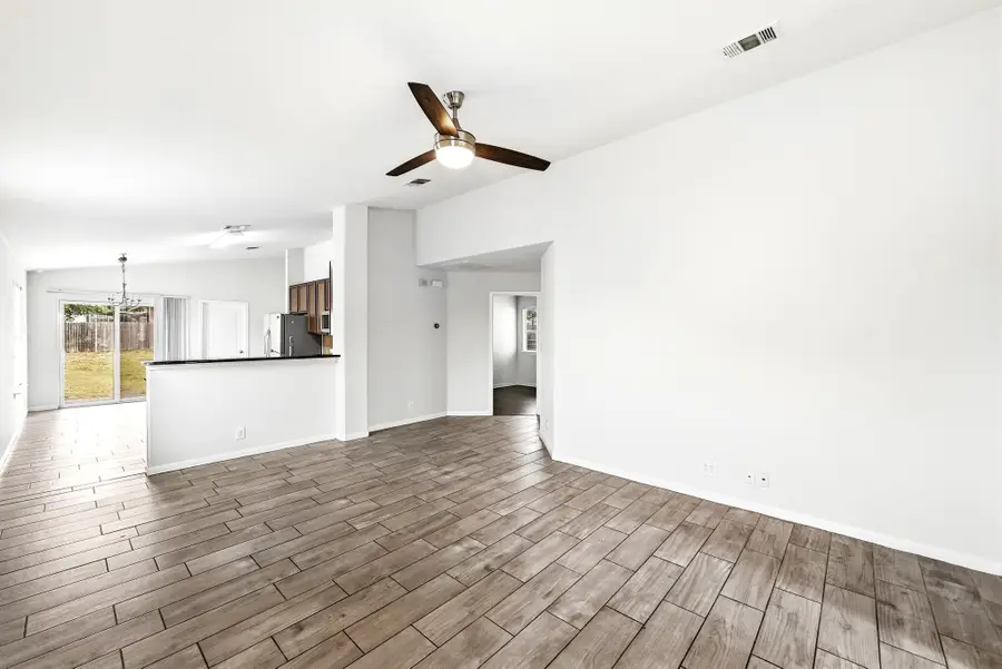 7004 Heine Farm Rd #2, Del Valle, TX 78617 - #3