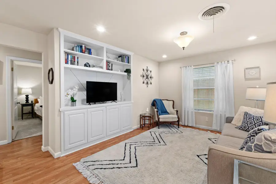 8501 Kromer St, Austin, TX 78757 - #3