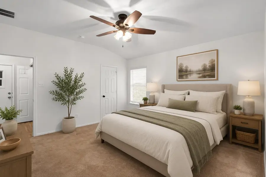 306 Creston St, Hutto, TX 78634 - #3