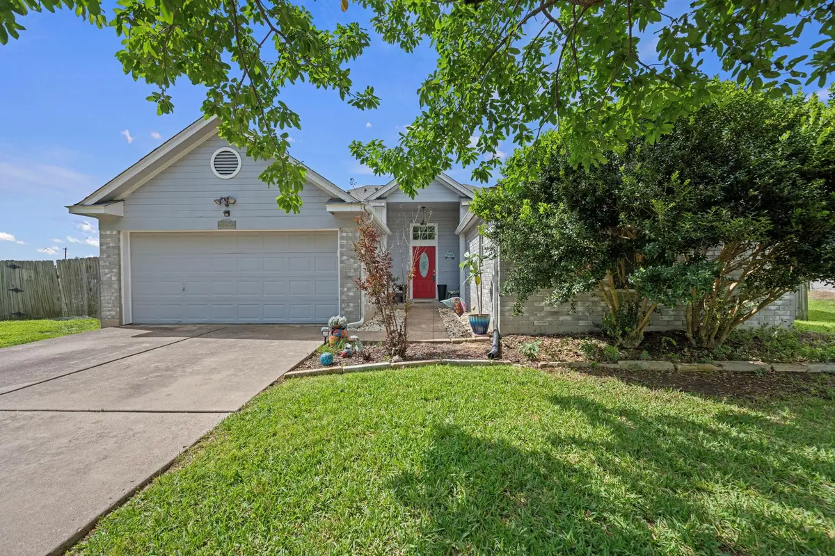 206 Evergreen Cir, Georgetown, TX 78626 - #1