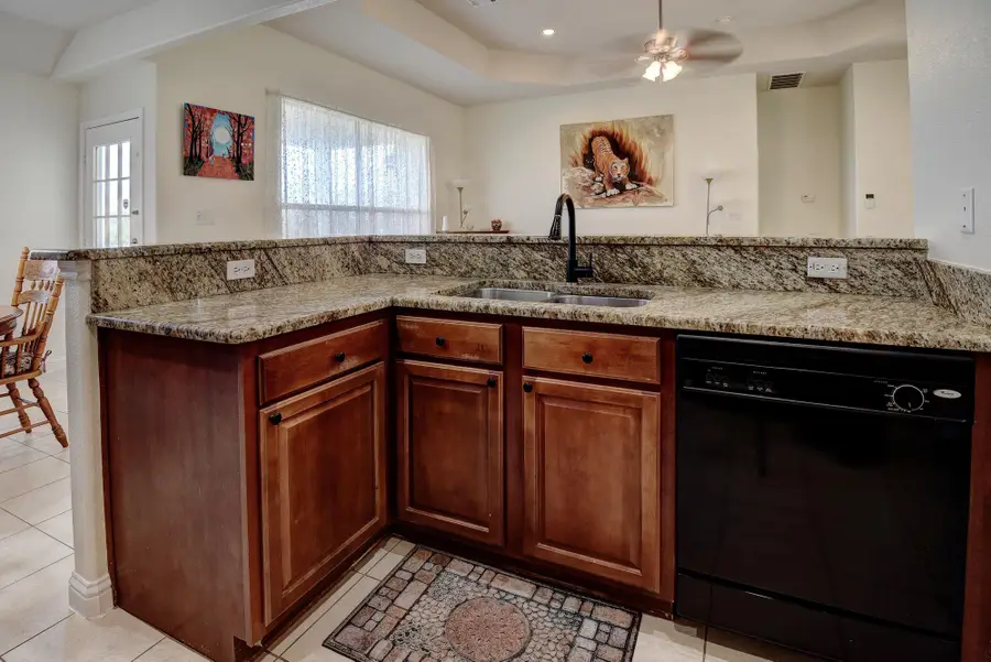 226 Maldonado Trl, Del Valle, TX 78617 - Image #2