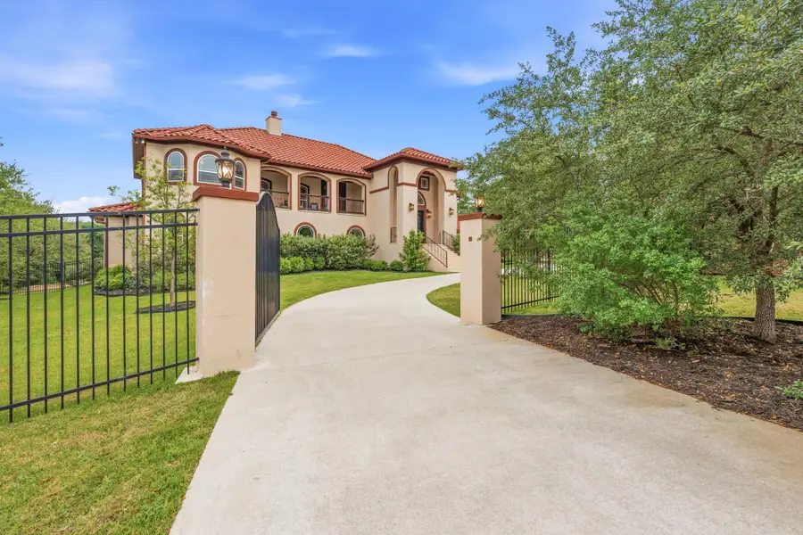 427 Bella Montagna Cir, Austin, TX 78734 - #2