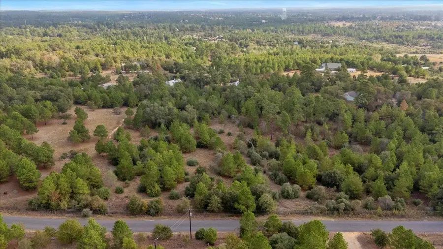 187 K C Dr, Bastrop, TX 78602 - Image #2