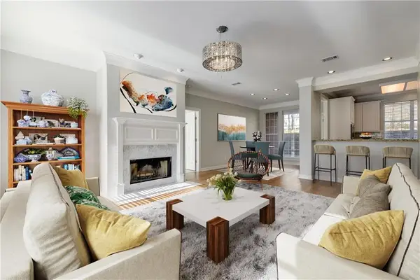 4010 Long Champ Dr #14, Austin, TX 78746