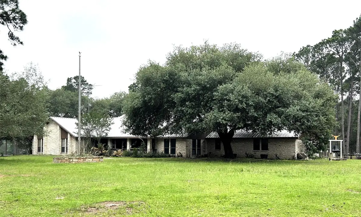5455 N Us-77 Highway, La Grange, TX 78945 - #1