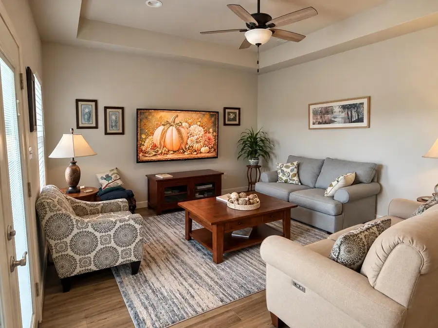 135 Pinehurst St, Meadowlakes, TX 78654 - #3