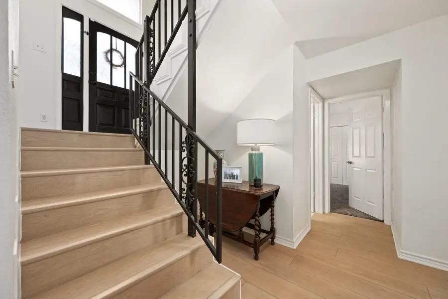 6203 Olympic Overlook Dr, Austin, TX 78746 - Image #2