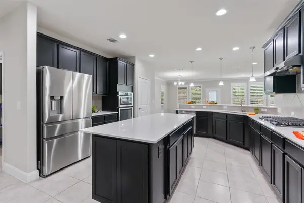 511 Davis Mountain Cir, Georgetown, TX 78633