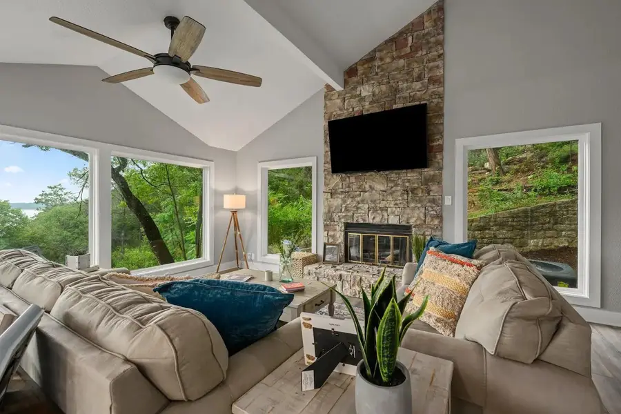 3700 N Hideaway Ln, Lago Vista, TX 78645 - #3