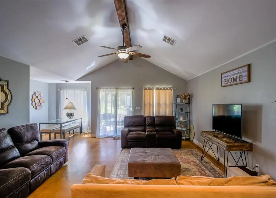 811 Sage St, Burnet, TX 78611 - #3