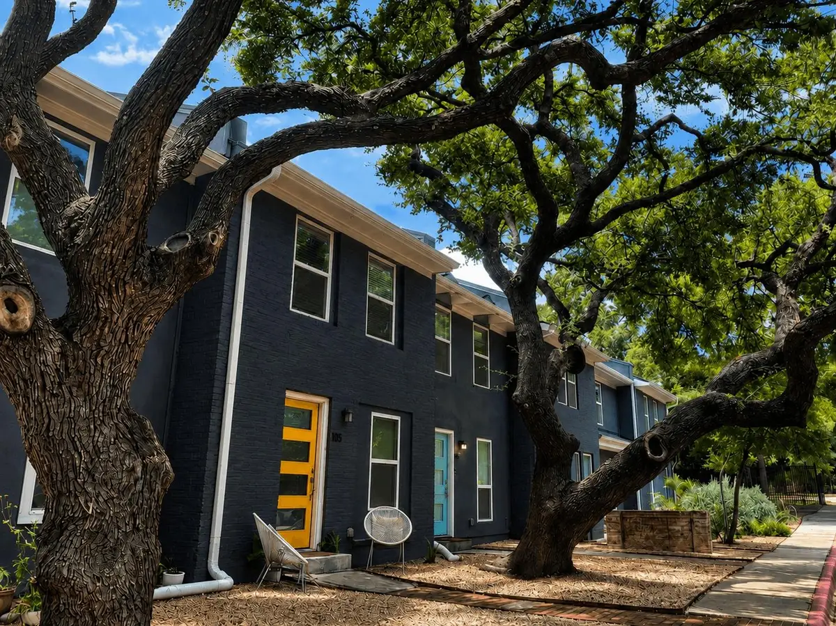 6211 Manor Rd #105, Austin, TX 78723 - #1