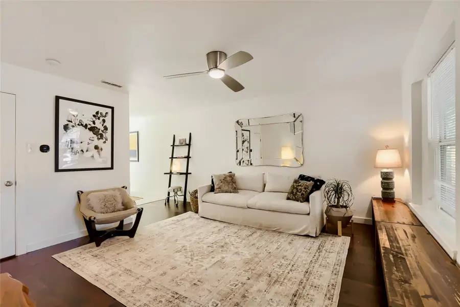 6211 Manor Rd #105, Austin, TX 78723 - #3
