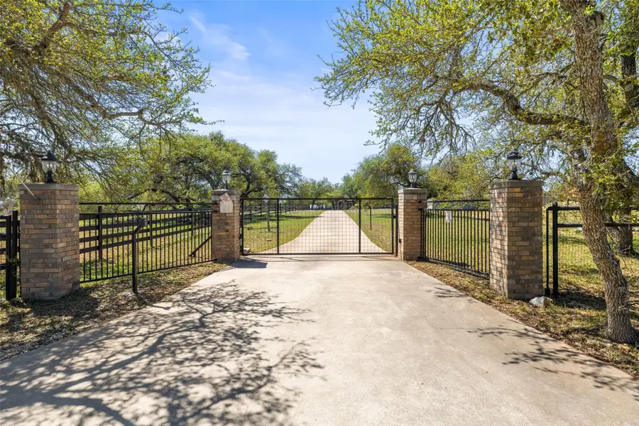 815 Elliott Ranch Rd, Buda, TX 78610 - #3