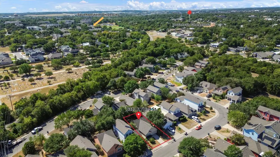 1313 E 3rd St, Georgetown, TX 78626 - #2