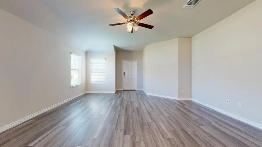 104 Kenzie St, Thorndale, TX 76577 - #3