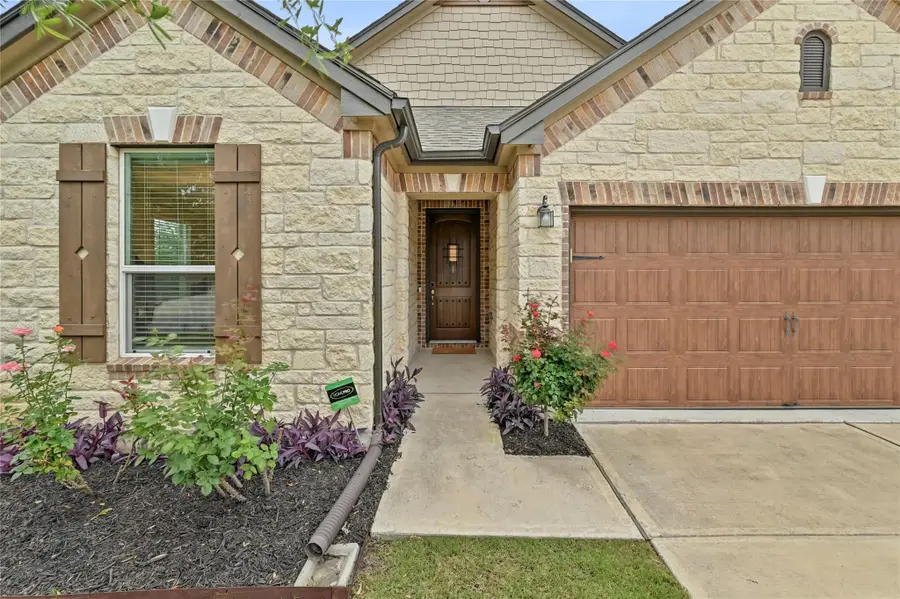1724 Stinnett Dr, Leander, TX 78641 - #2