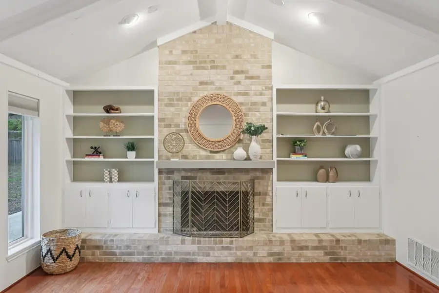 2505 Comburg Castle Way, Austin, TX 78748 - Image #2