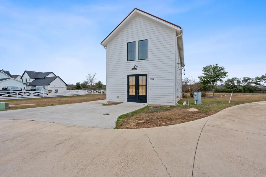 1006 Frost Ave, Driftwood, TX 78619 - #2