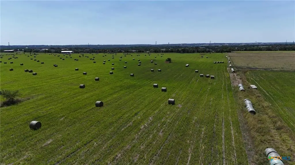 7897 Fox Rd, Belton, TX 76513 - #1