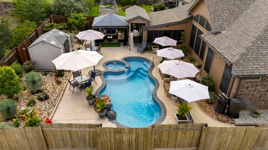 212 Parkrose Dr, Buda, TX 78610 - #2