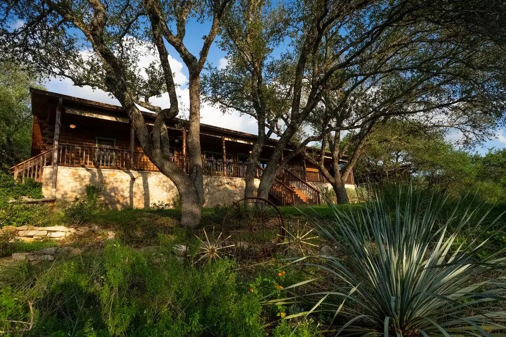 107 Cedar Springs Dr, Wimberley, TX 78676 - #1