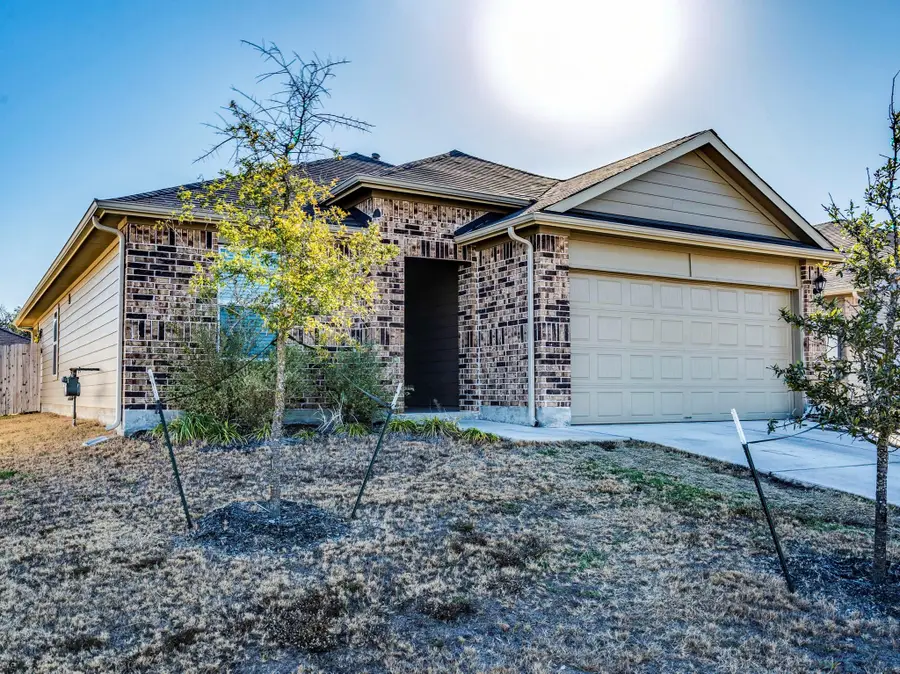 316 Addison Pl, Lockhart, TX 78644 - Image #3