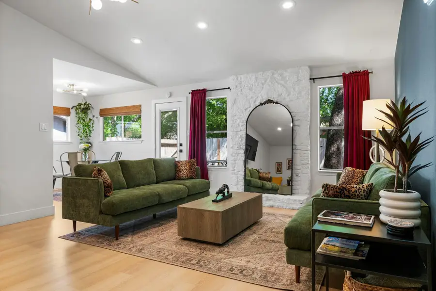 7507 Bender Dr, Austin, TX 78749 - #2