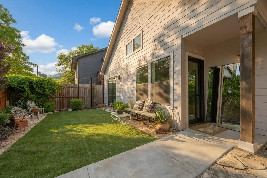 804 W Annie St #2, Austin, TX 78704 - #3