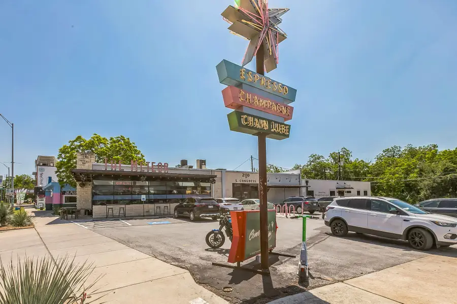 300 Crockett St #210, Austin, TX 78704 - #3