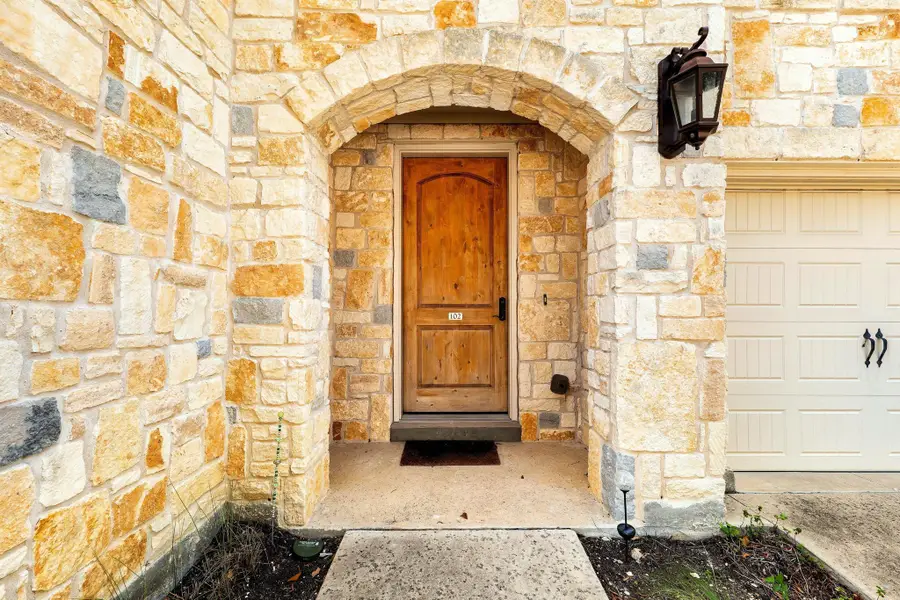 1215 Haven Ln #102, Georgetown, TX 78626 - #2