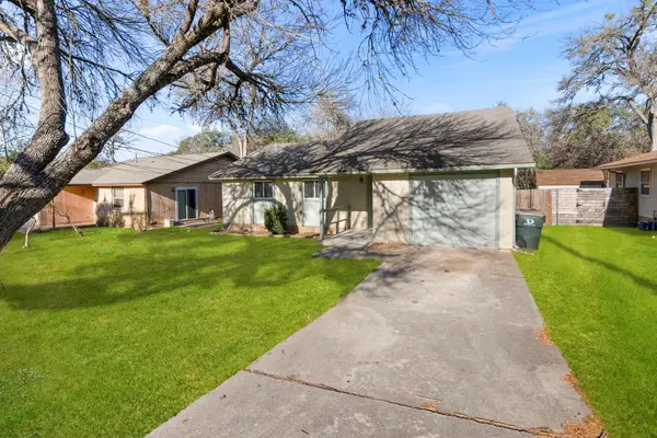 2016 Nevada St, San Marcos, TX 78666