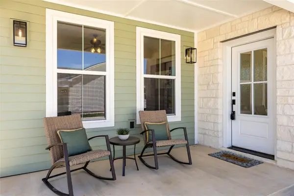 802 S Creek St #101, Fredericksburg, TX 78624
