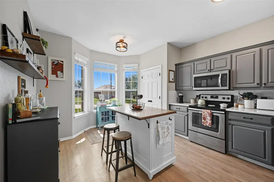 10312 Nelson Dr, Benbrook, TX 76126 - Image #3