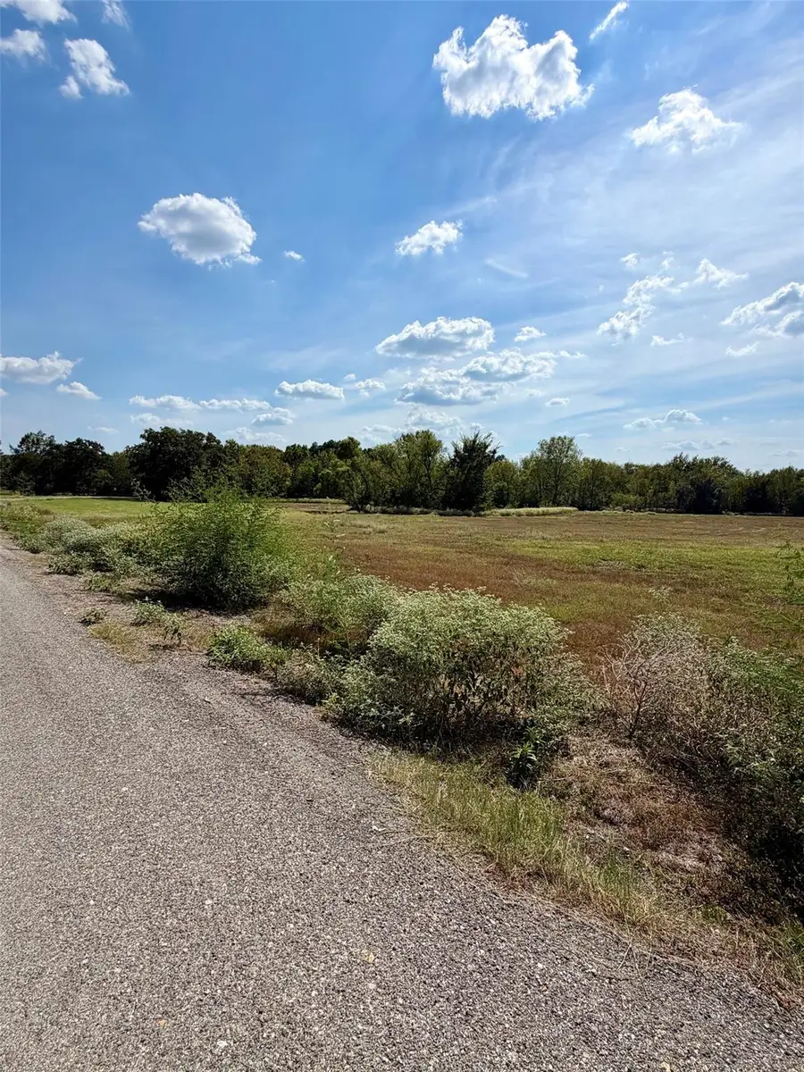 00 Richmond Street, McDade, TX 78650 - #2